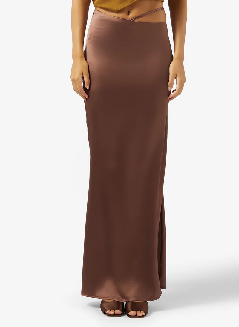 ايلا تنورة عمودية